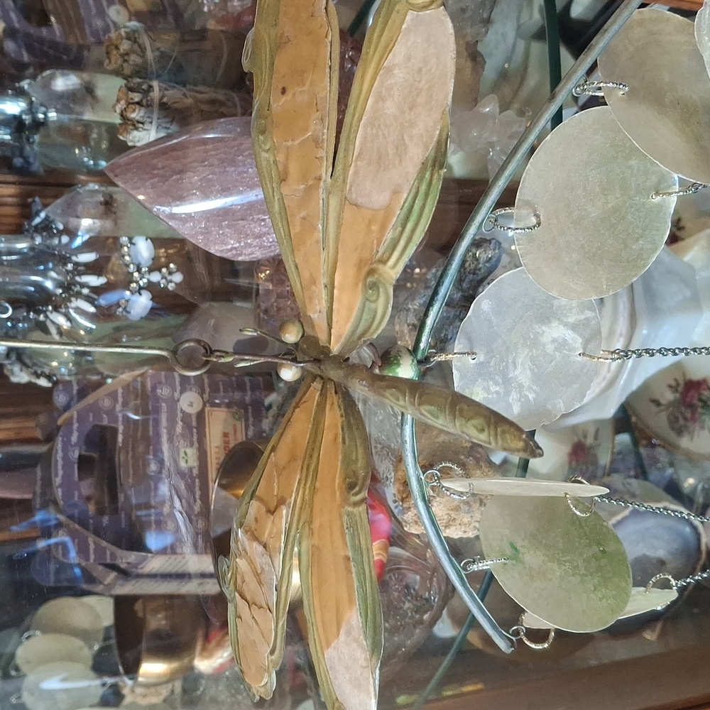 Elegant Hanging Shell Wind Chime